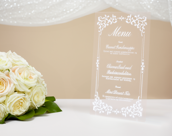 Glistening Clear Acrylic Wedding Dinner Menu Card – Contemporary Table Accent for Your Elegant Feast